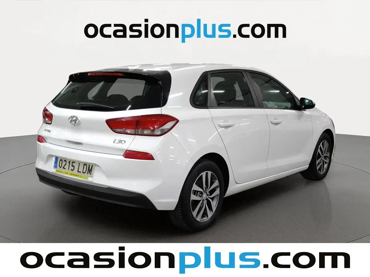 Usado Hyundai i30 120 CV (88 kW) 2019 Blanco Utilitario