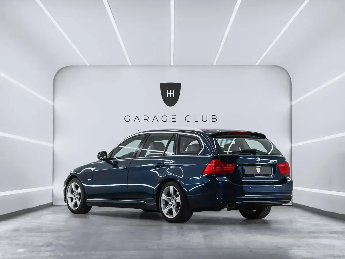 Usado BMW 320 184 HP (135 kW) 2011 Azul Carrinha