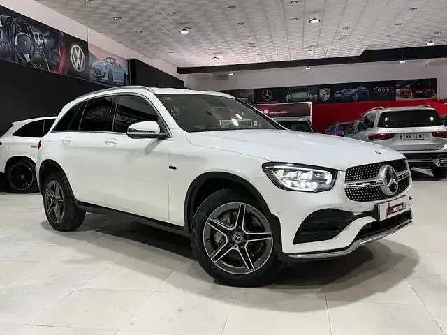 Usado Mercedes GLC300 306 CV (225 kW) 2021 Blanco SUV