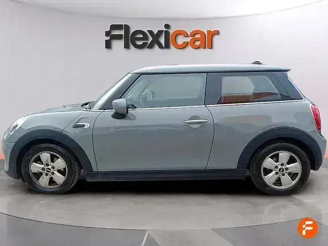 Usado Mini ONE 102 CV (75 kW) 2020 Gris Utilitario