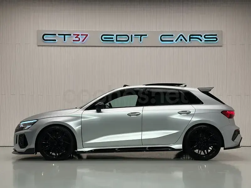 Usado Audi RS3 Sport 400 CV (294 kW) 2022 Gris / plata Berlina