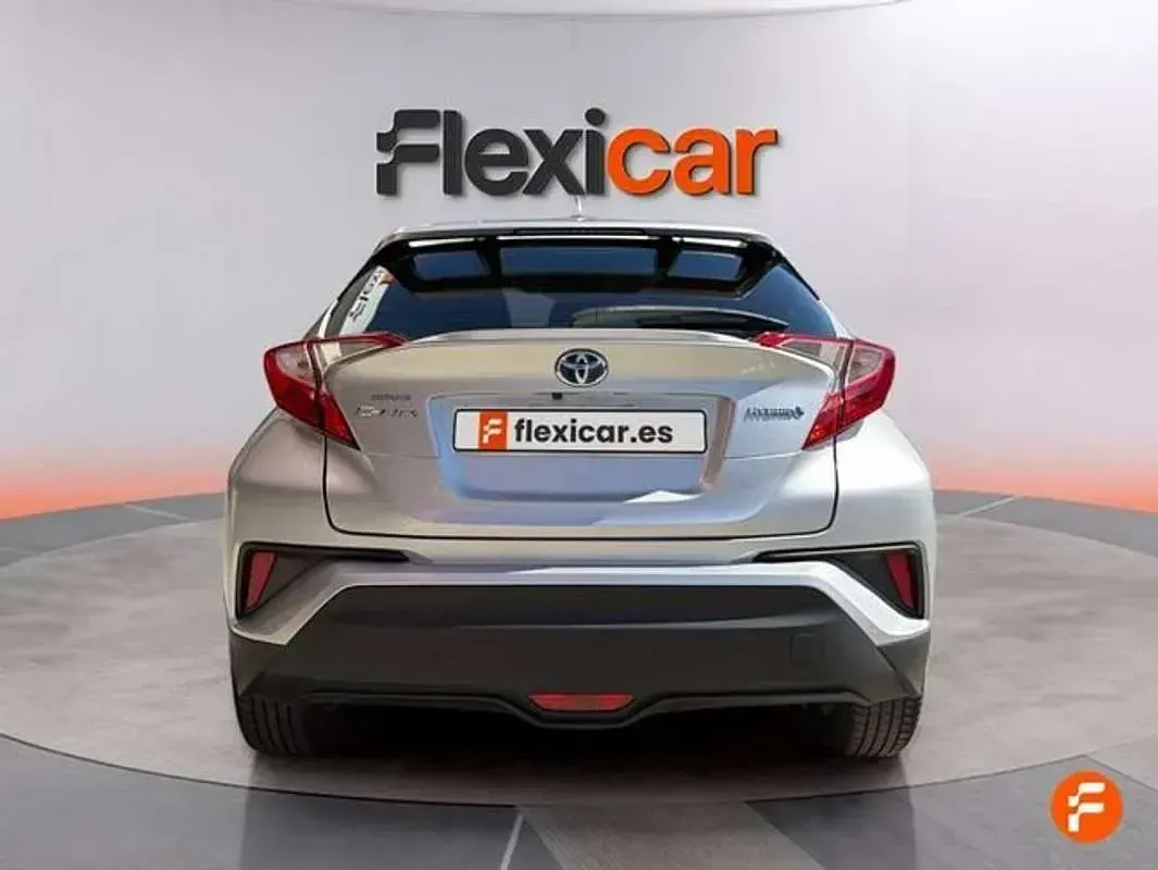 Usado Toyota C-HR Active 122 CV (89 kW) 2017 Gris SUV