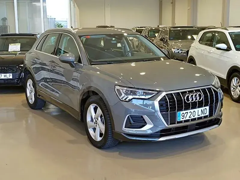 Usado Audi Q3 Advanced Plus 150 CV (110 kW) 2021 Gris / plata SUV