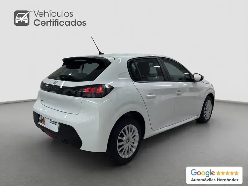Usado Peugeot 208 Active 100 CV (73 kW) 2022 Blanco Utilitario