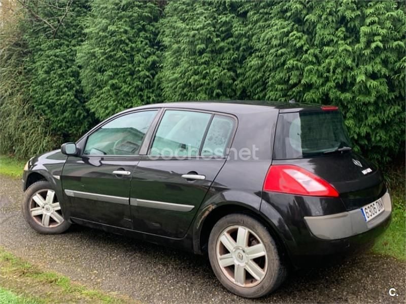 Usado Renault Mégane II Dynamique 115 CV (84 kW) 2005 Negro Berlina
