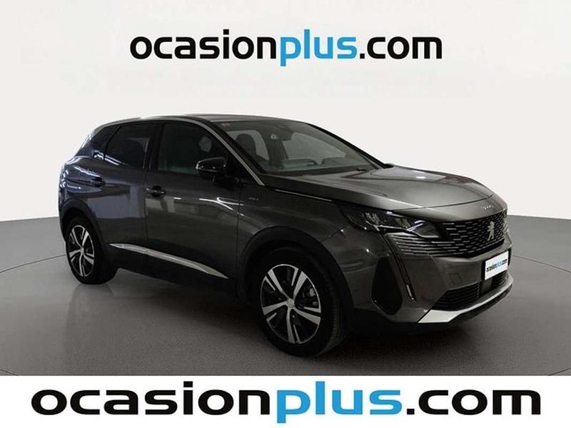 Usado Peugeot 3008 Allure 156 CV (114 kW) 2023 Gris Monovolumen