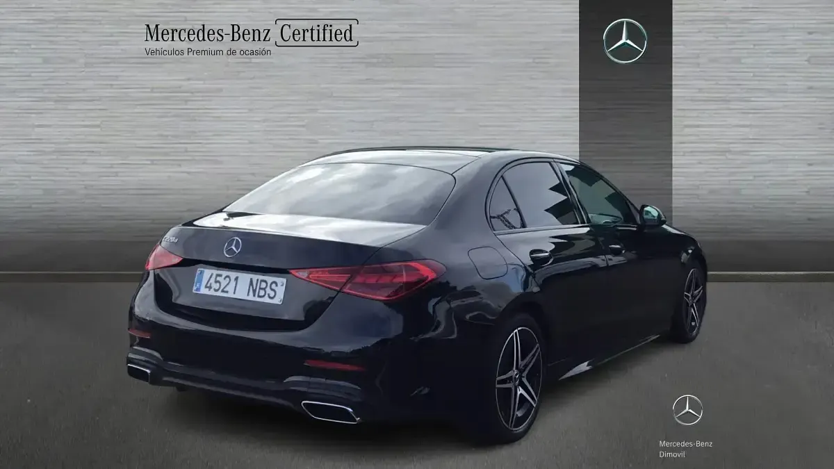 Usado Mercedes C220 AMG line 200 CV (147 kW) 2025 Negro obsidiana Berlina