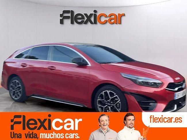 Rojo Usado 2022 Kia ProCeed GT-Line Utilitario | 28.990 € - Imagen 1/4