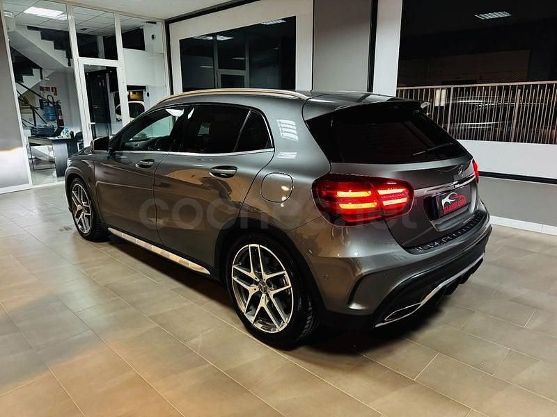 Usado Mercedes GLA45 AMG 381 CV (280 kW) 2017 Gris / plata SUV
