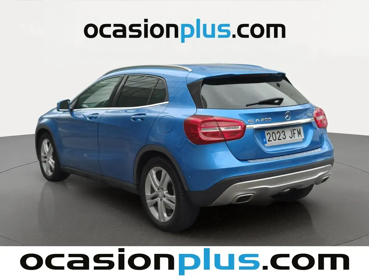 Begagnad Mercedes GLA200 Urban 136 HK (100 kW) 2015 Blå SUV