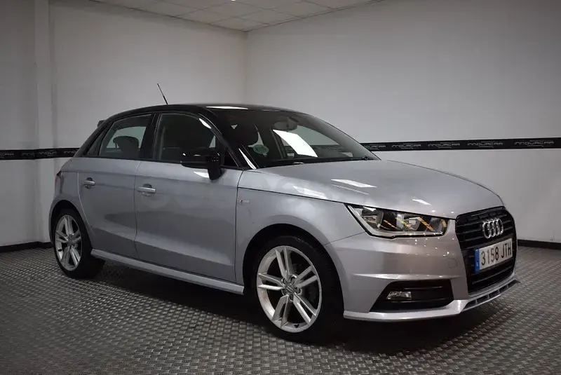 Usado Audi A1 Sportback S-Line 95 CV (69 kW) 2016 Gris / plata Utilitario