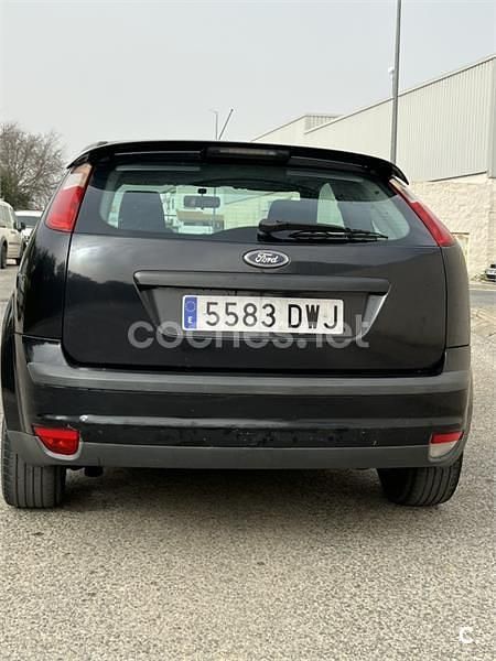 Usado Ford Focus Sport 115 CV (84 kW) 2006 Negro Berlina