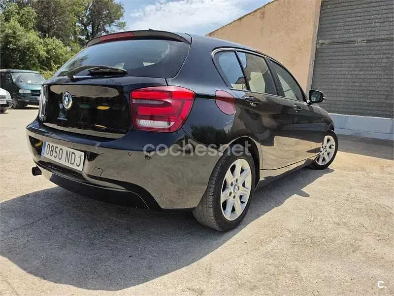 Usado BMW 116 115 CV (84 kW) 2012 Negro Utilitario