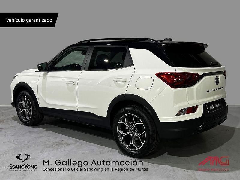 Usado Ssangyong (KGM) Korando 149 CV (109 kW) 2025 Blanco