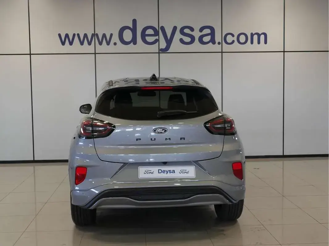 Usado Ford Puma ST-Line X 125 CV (91 kW) 2026 Plateado SUV
