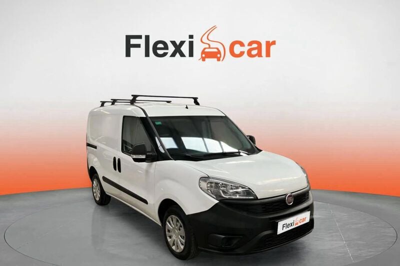 Blanco Usado 2018 Fiat Doblò Easy Monovolumen | 8990 € (Buen precio) - Imagen 1/4