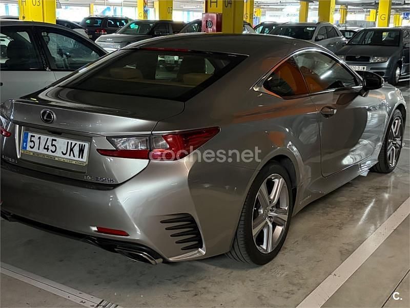 Usado Lexus RC300h Executive Line 223 CV (164 kW) 2015 Gris / plata Coupe