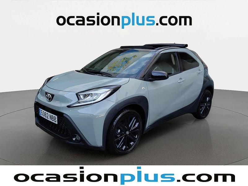 Nuevo Toyota Aygo X 72 CV (52 kW) 2025 Verde SUV