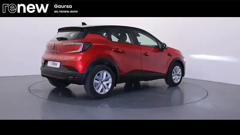 Käytetty Renault Captur Evolution 90 HP (66 kW) 2025 Punainen Katumaasturi