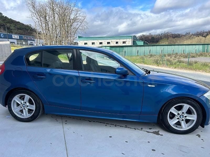 Usado BMW 118 122 CV (89 kW) 2005 Azul Utilitario