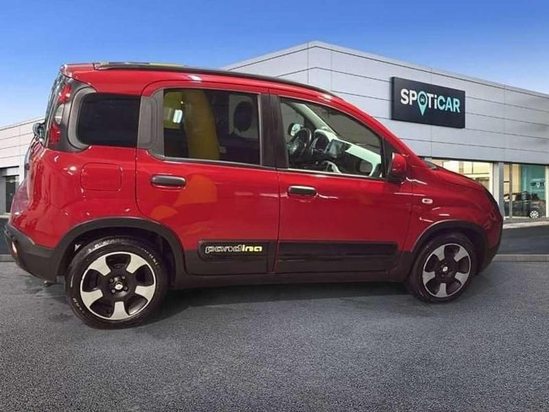 Usado Fiat Panda 71 CV (52 kW) 2025 Rojo Utilitario
