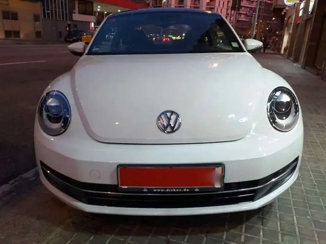 Usado VW Beetle Design 150 CV (110 kW) 2015 Blanco Utilitario