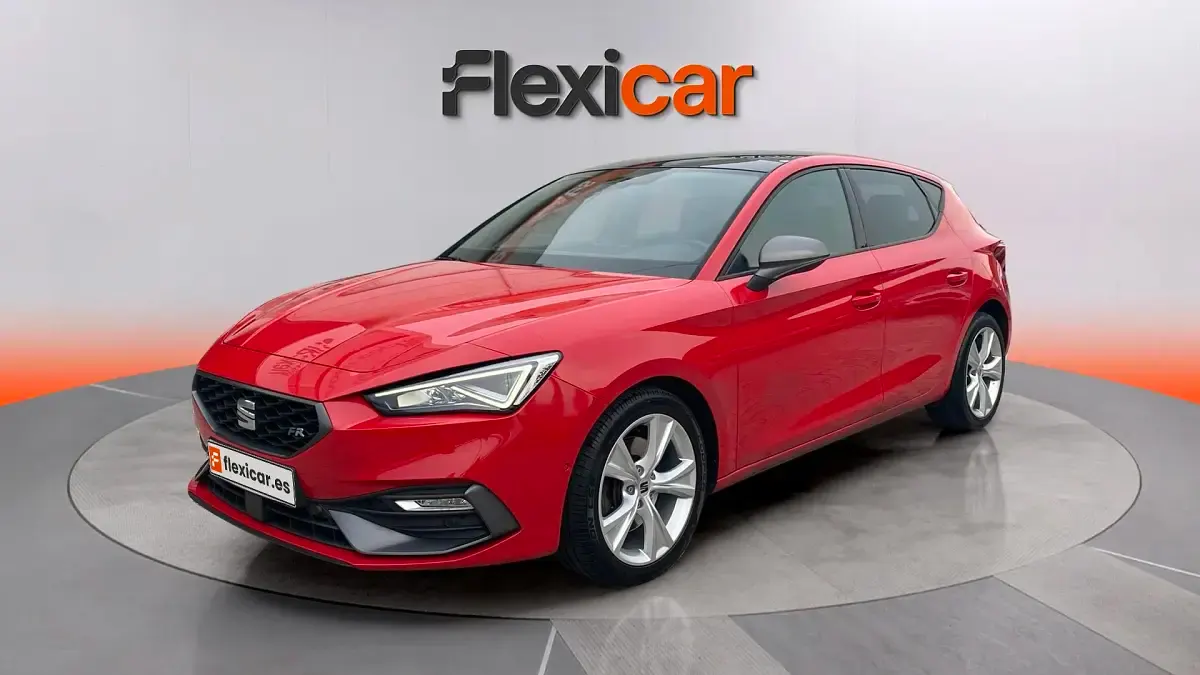 Usado Seat Leon FR 150 CV (110 kW) 2022 Rojo Berlina