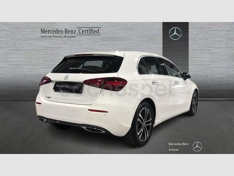 Nuevo Mercedes A180 136 CV (100 kW) 2025 Blanco Berlina
