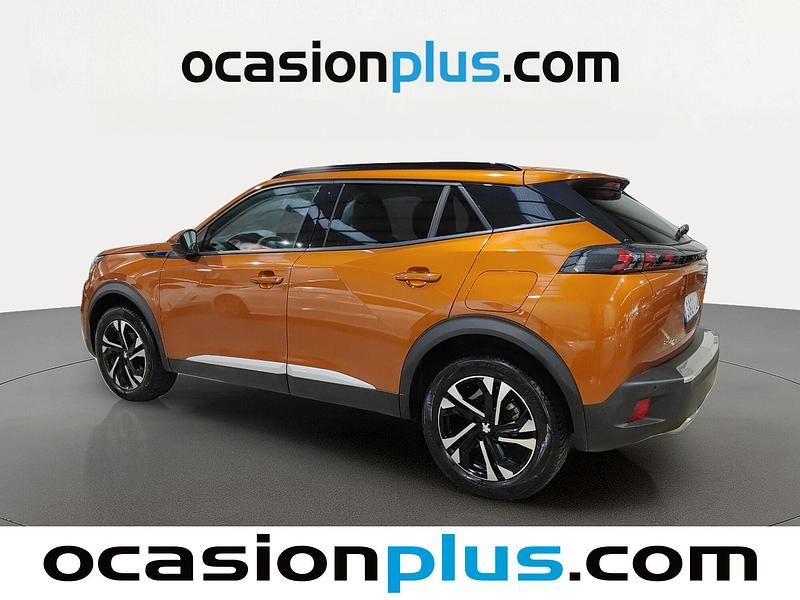 Usado Peugeot 2008 Allure 130 CV (95 kW) 2021 Naranja SUV