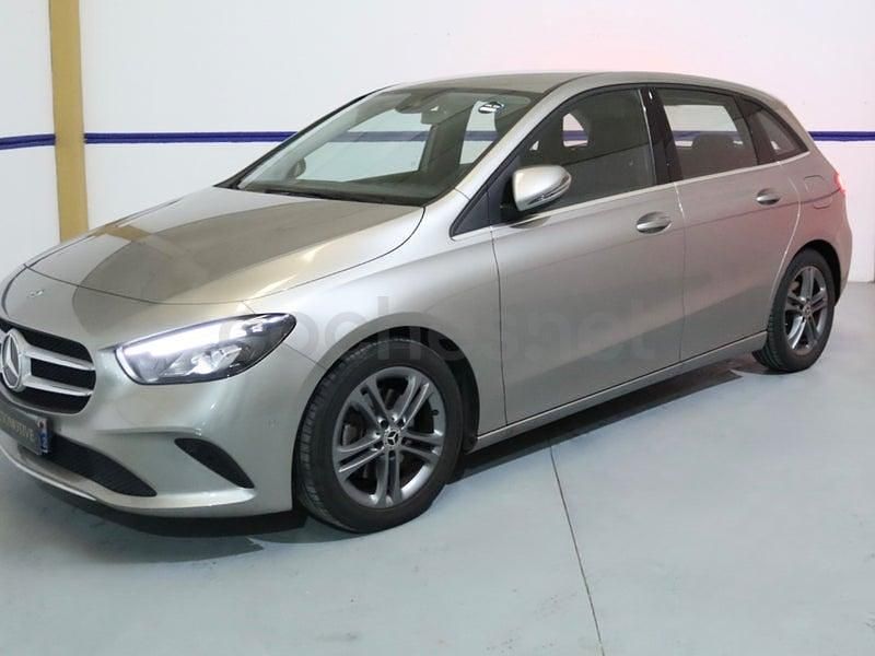 Usado Mercedes B200 163 CV (119 kW) 2020 Gris / plata Monovolumen