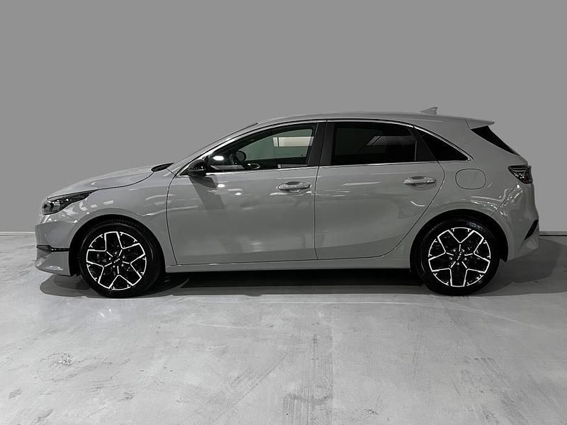 Usado Kia Ceed Style 100 CV (73 kW) 2025 Otro Utilitario