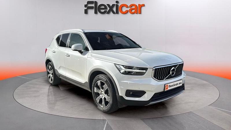 Begagnad Volvo XC40 Momentum 150 HK (110 kW) 2019 SUV