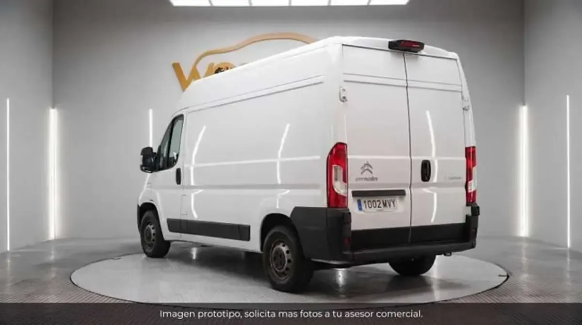 Usado Citroën Jumper 140 CV (102 kW) 2024 Blanco Monovolumen
