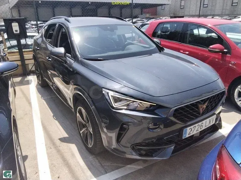 Usado Cupra Formentor 150 CV (110 kW) 2022 Gris / plata SUV