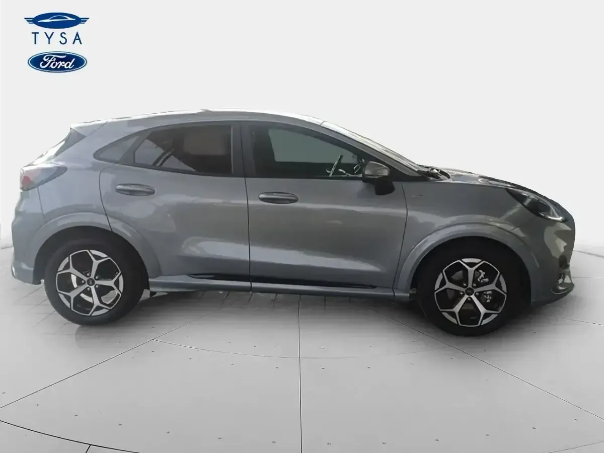 Usado Ford Puma ST-Line 125 CV (91 kW) 2024 Plata solar SUV