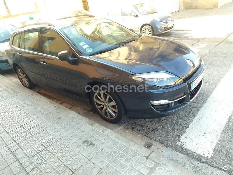 Usado Renault Laguna III Bose Edition 150 CV (110 kW) 2012 Gris / plata Familiar
