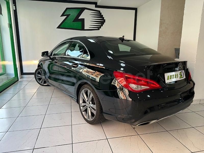 Usado Mercedes CLA200 136 CV (100 kW) 2017 Negro Berlina