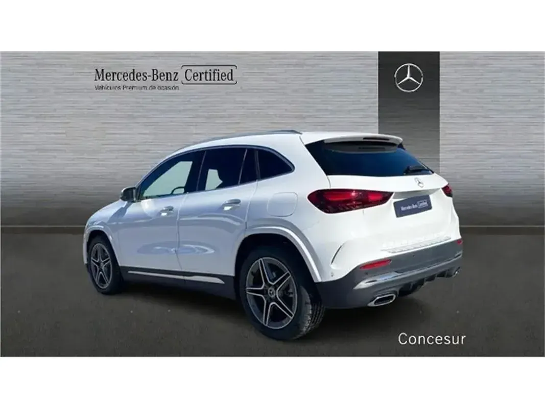 Usado Mercedes GLA250 217 CV (159 kW) 2025 Blanco SUV