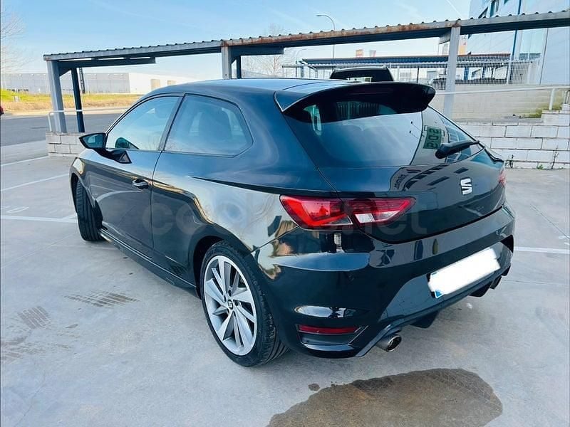 Usado Seat Leon FR 184 CV (135 kW) 2014 Negro Berlina