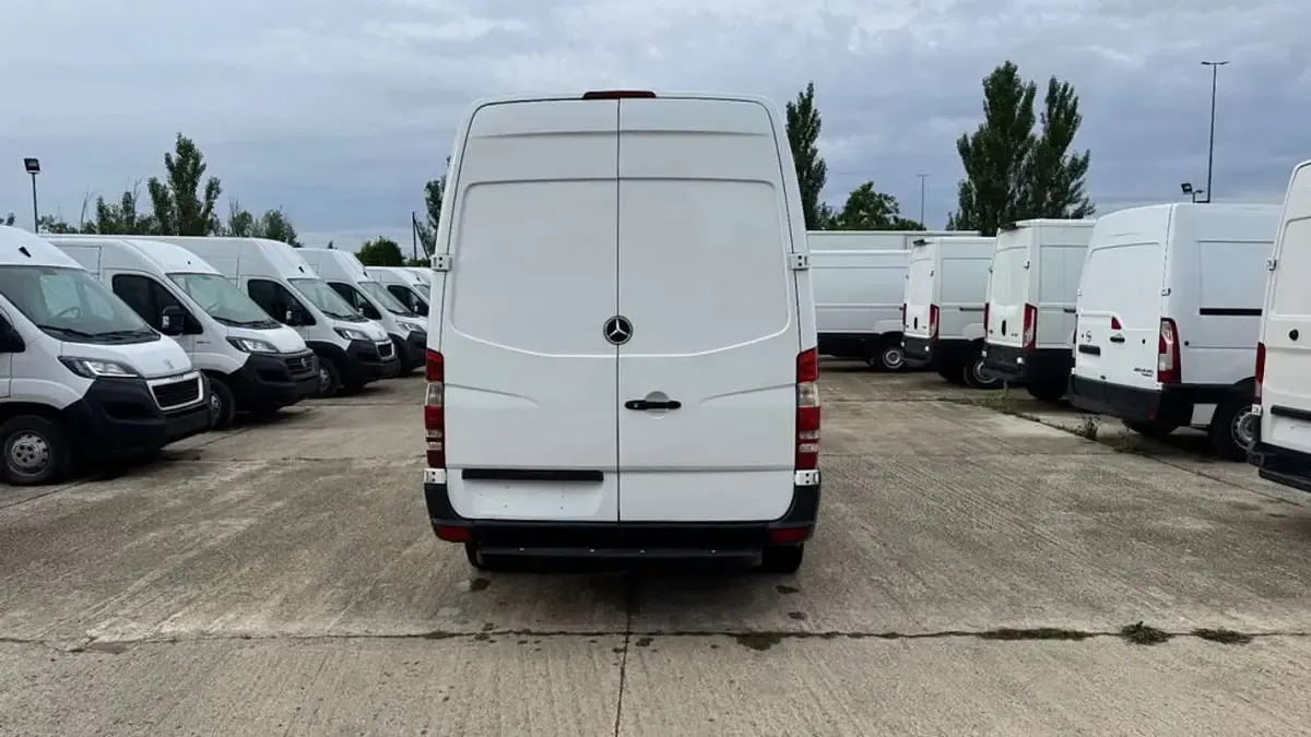 Usado Mercedes Sprinter 128 CV (94 kW) 2016 Blanco Van