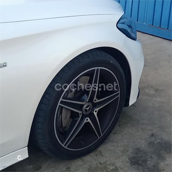 Usado Mercedes C250 AMG line 211 CV (155 kW) 2017 Blanco Familiar