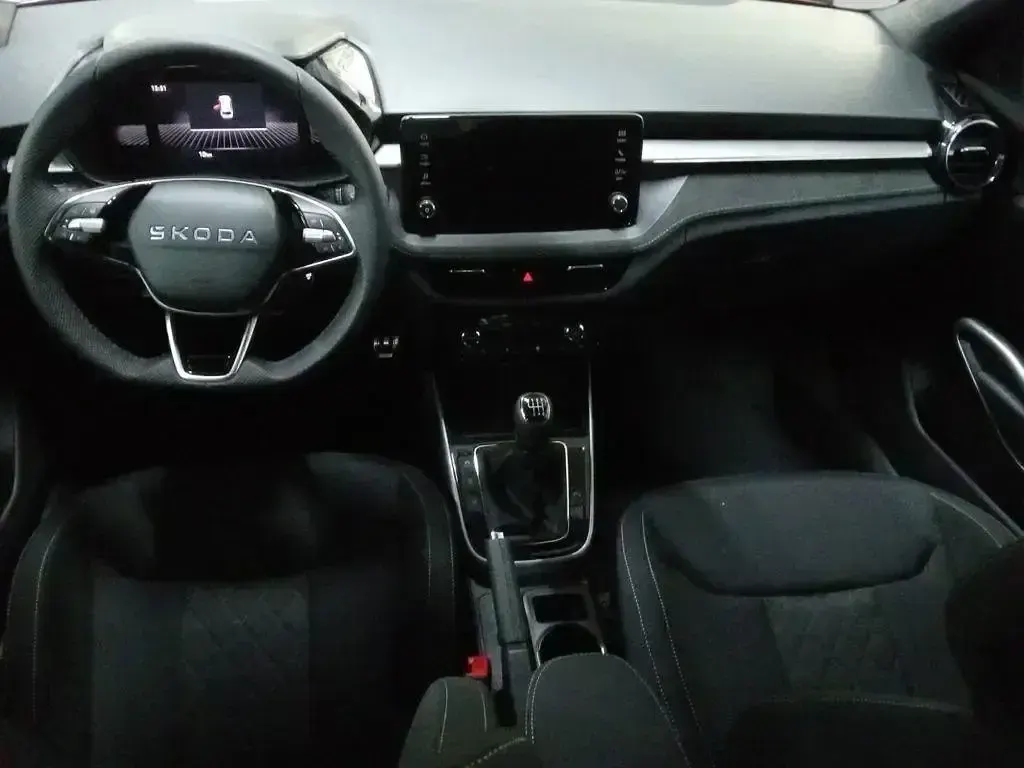 Nuevo Skoda Fabia 115 CV (84 kW) 2025 Rojo Utilitario