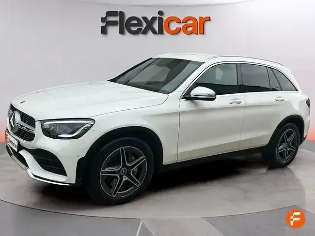 Używany Mercedes GLC300 245 KM (180 kW) 2020 Biały SUV