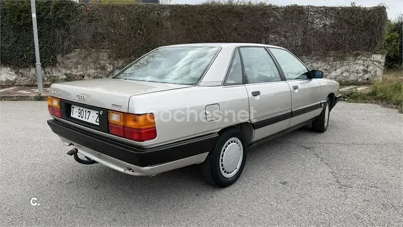 Usado Audi 100 138 CV (101 kW) 1989 Blanco Berlina