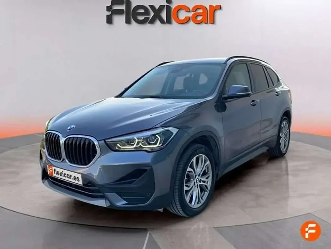 Usado BMW X1 136 CV (100 kW) 2021 Gris SUV