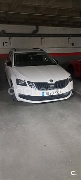 Usado Skoda Octavia Style 115 CV (84 kW) 2019 Blanco Familiar