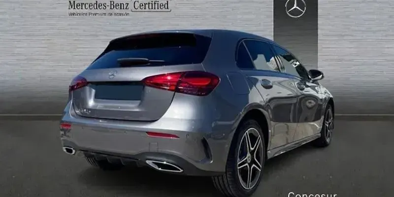 Usado Mercedes A250 218 CV (160 kW) 2025 Gris