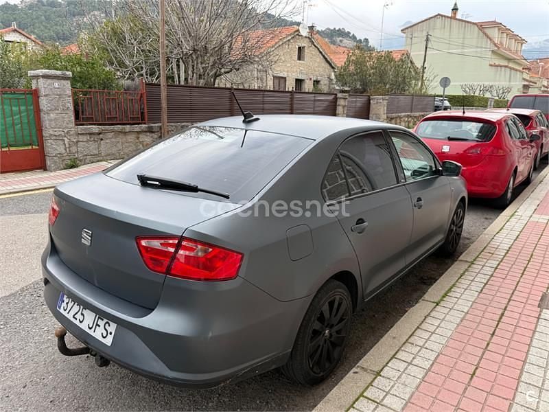 Usado Seat Toledo Style 105 CV (77 kW) 2015 Gris / plata Utilitario