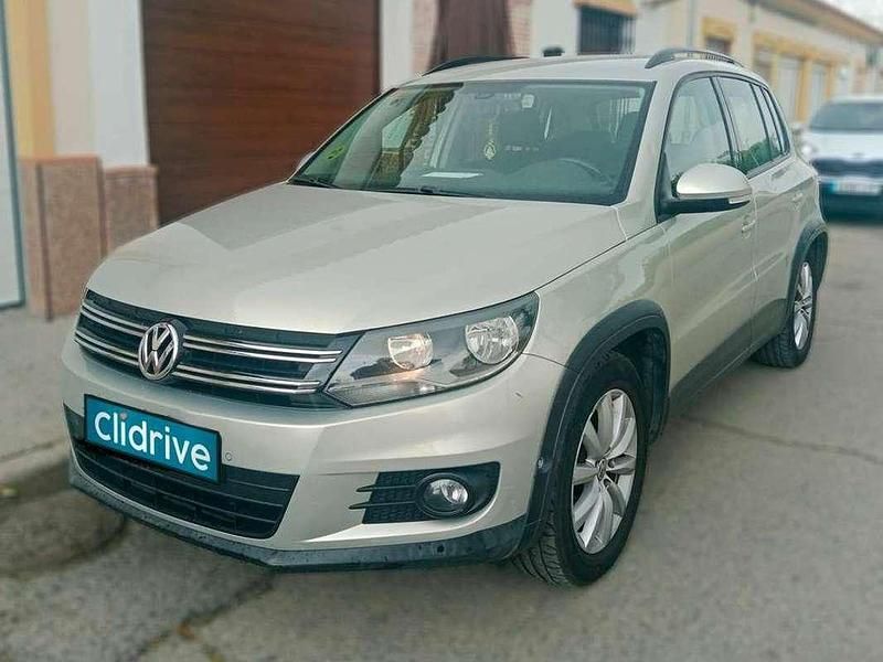 Usado VW Tiguan 110 CV (80 kW) 2015 Gris SUV