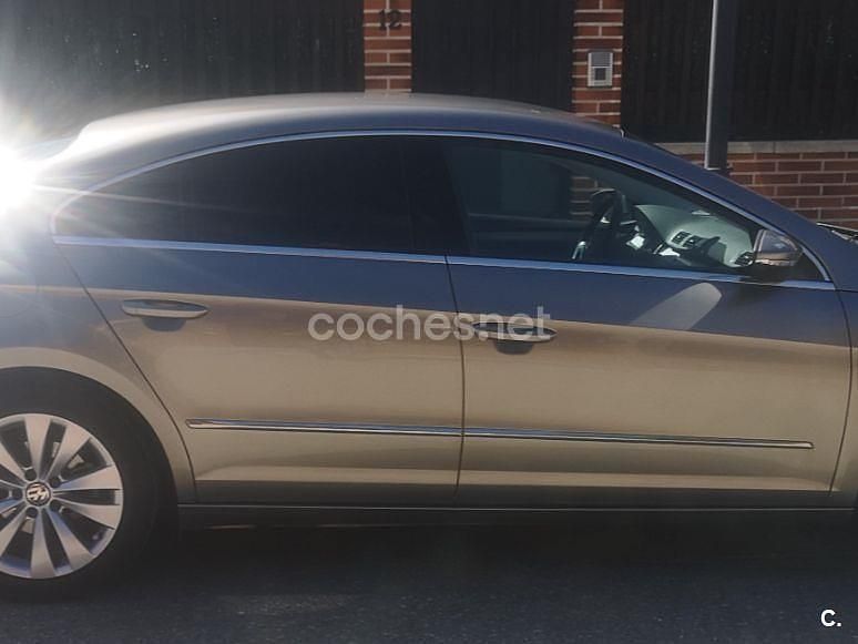 Usado VW CC 140 CV (102 kW) 2013 Beige Berlina